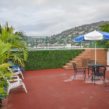 Hotel Gaby Inn Zihuatanejo Kültér fotó