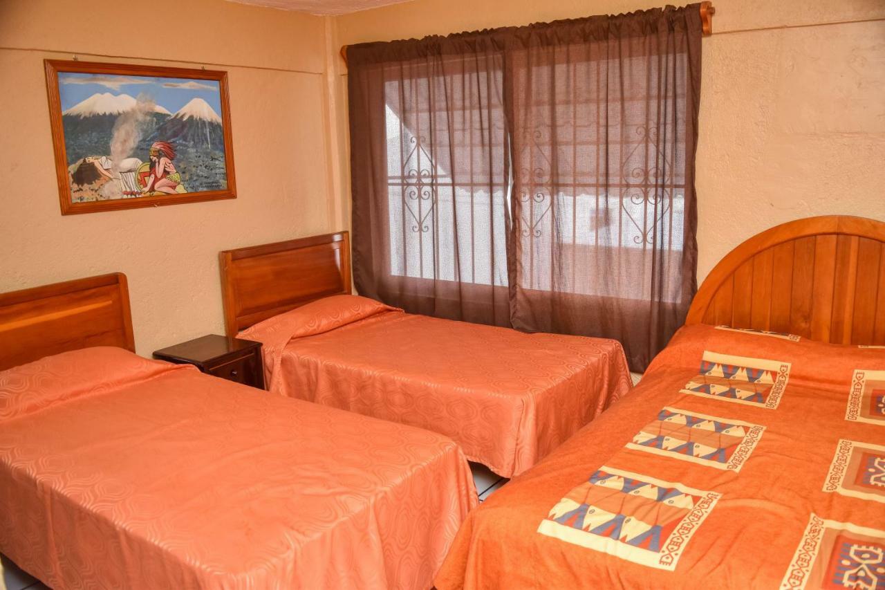 Hotel Gaby Inn Zihuatanejo Kültér fotó
