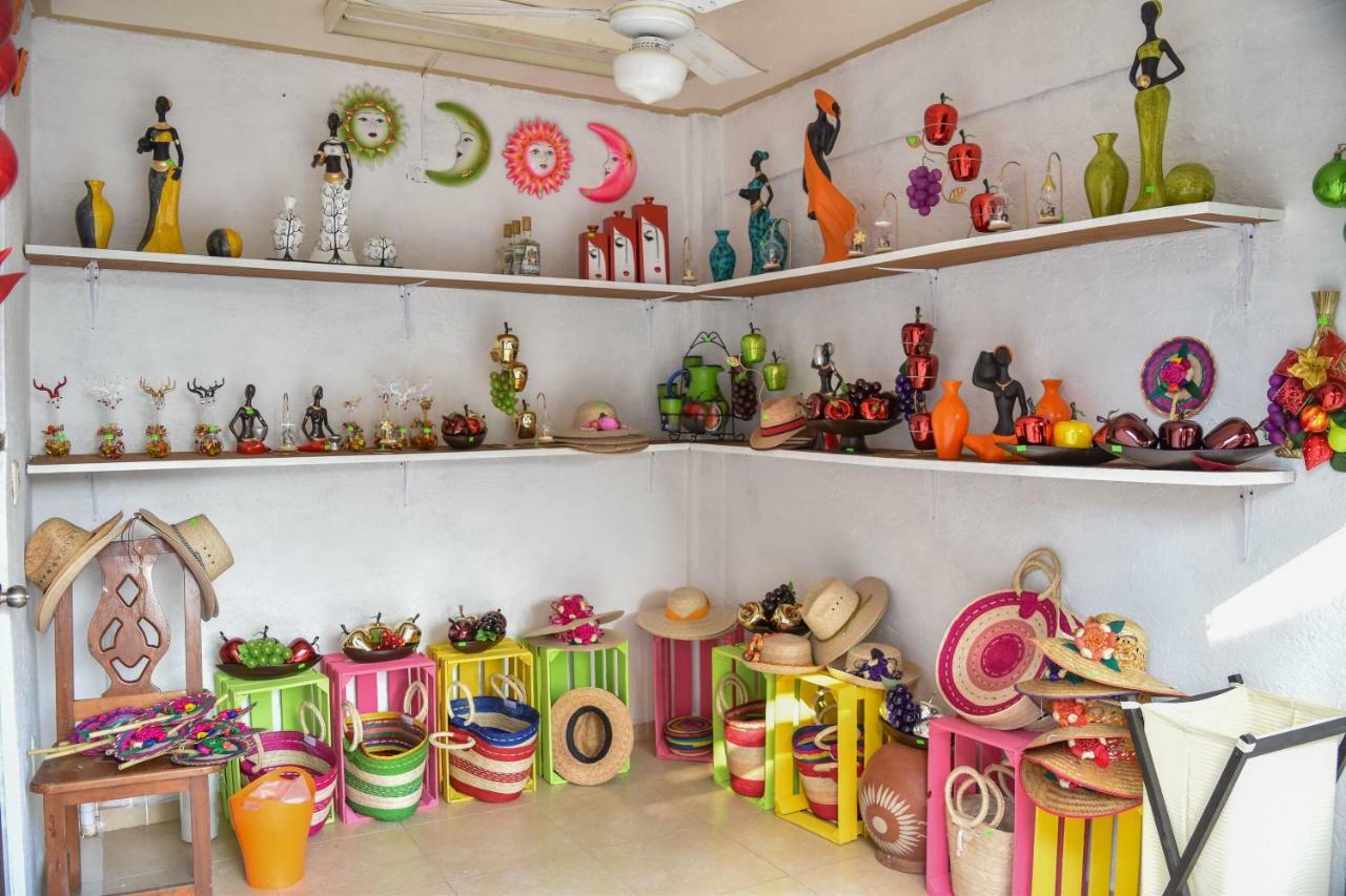 Hotel Gaby Inn Zihuatanejo Kültér fotó